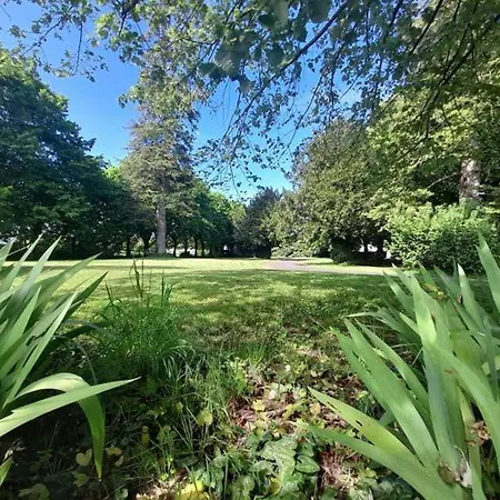 Chateau Bed & Breakfast Ardilleux