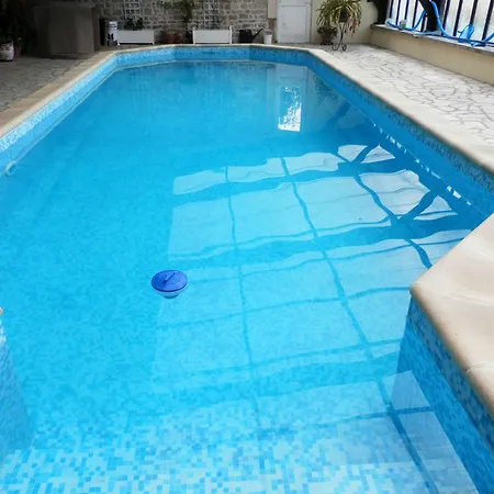 Nocleg ze śniadaniem Chateau 3*