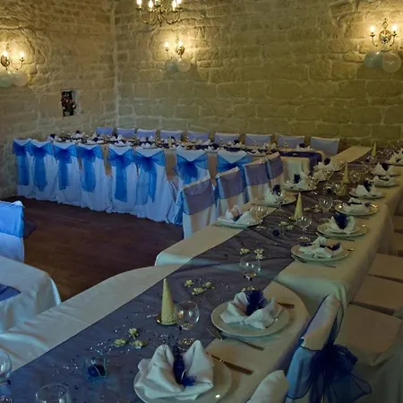 Chateau Bed & Breakfast Ardilleux